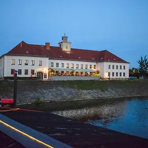 Guest house Restaurant Und Alberthafen, Dresden